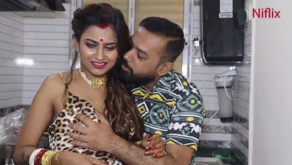 Indian Wife Honeymoon Sex In Kitchen With Her Husband - hotmovs.com - India on gratisflix.com