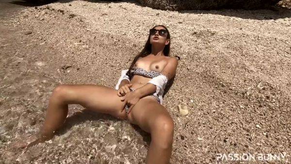 Passionbunny - Lets Go On Public Beach With Me Ill Show You Something Now - upornia.com on gratisflix.com