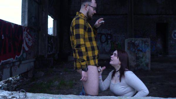 Weird Dude Spied On A Couple Filming A Homemade Video 7 Min - hclips.com on gratisflix.com
