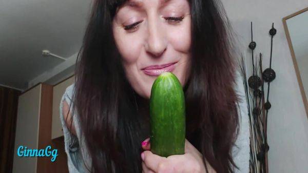 My Creamy Cunt Started Leaking From The Cucumber. Fisting And Squirting 11 Min - videohdzog.com on gratisflix.com