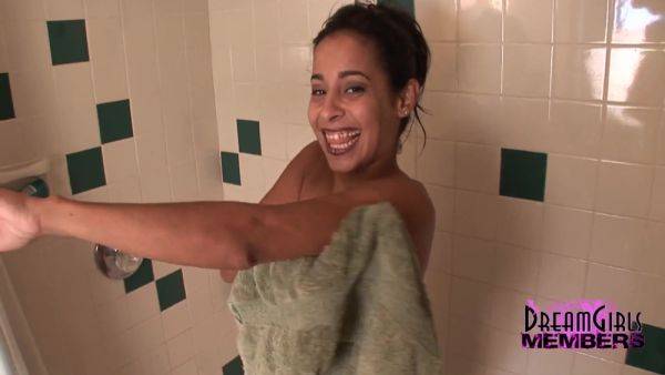 Hot Fit Latina Strips Nude And Showers - hclips.com on gratisflix.com