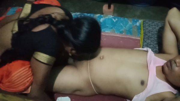 Desi Village Aunty Lover Ki Shath Chudai Kiya Night Me Indian Sex Video - desi-porntube.com - India on gratisflix.com