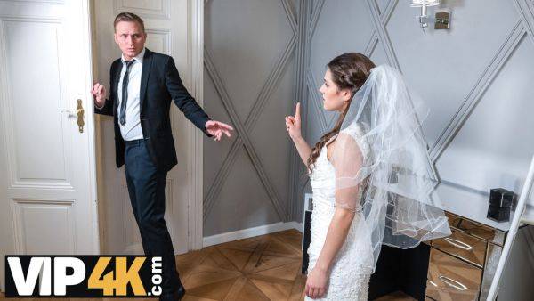 VIP4K. Couple decided to copulate in the bedroom before the ceremony - txxx.com - Czech Republic on gratisflix.com