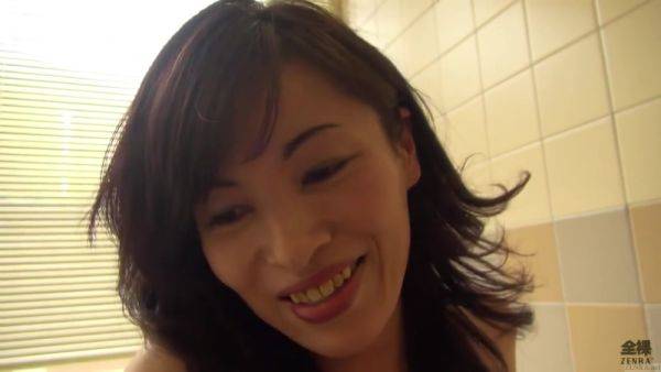 Cheating Japanese wife afternoon tryst in spacious bathroom - hotmovs.com - Japan on gratisflix.com