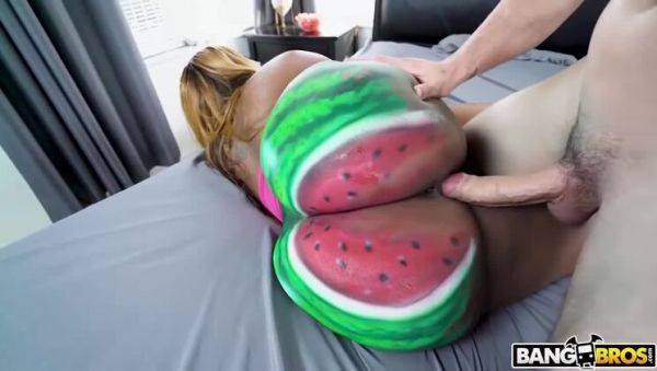 Victoria Cakes: Banging That Watermelon Booty in POV - porntry.com on gratisflix.com