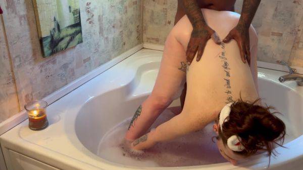 Thick White Slut Finesse4k Gets Bathtub Backshots From Bbc Bossman4k - upornia.com on gratisflix.com
