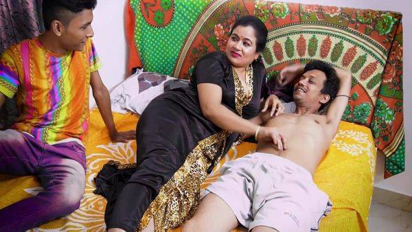 A Desi Bhabi Fucked With Her Husband And Freinds Ke Sath, Hardcore Threesome Sex - desi-porntube.com - India on gratisflix.com