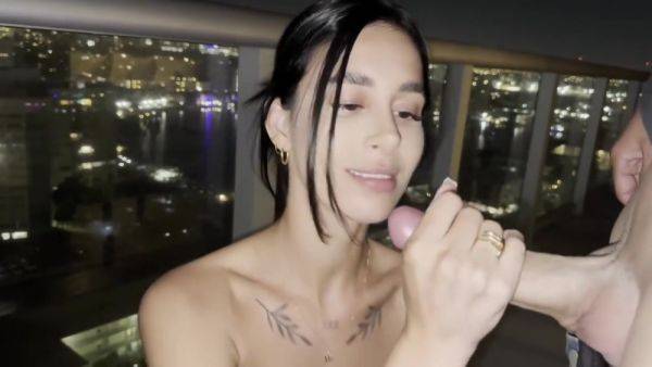 Argentine Model Is Fucked On A Balcony In Miami - hotmovs.com - Argentina on gratisflix.com