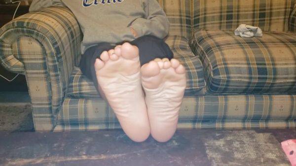 Footfetish Joi Humiliation - upornia.com on gratisflix.com