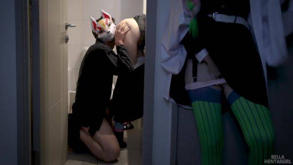 Mitsuri Spies How Tanjiro Fuckes Shinobu In The Toilet 12 Min With Bella Hentaigirl - upornia.com on gratisflix.com
