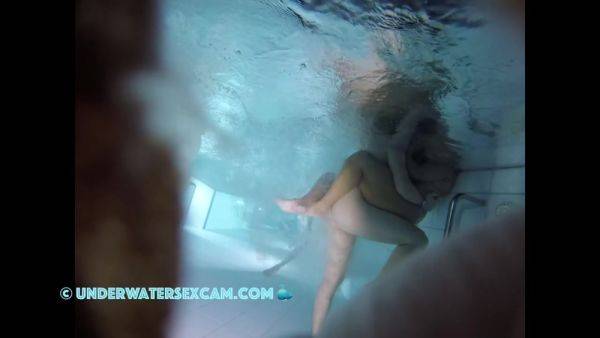 They Have Fun Together With His Hard Cock And The Underwater Jet - hclips.com on gratisflix.com
