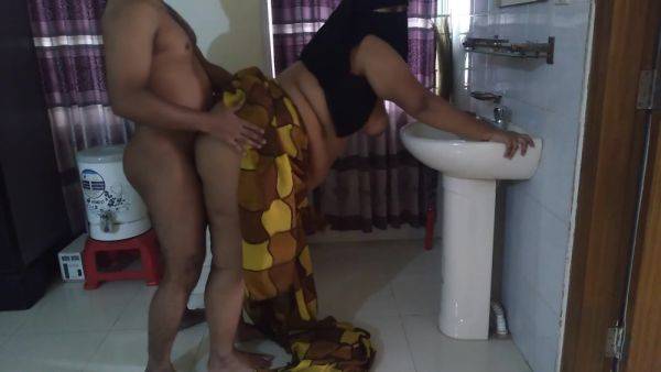 السريلانكية عمتي مارس الجنس من الصعب في ساري Sri Lankan Aunty Hard Fucked In Saree - hclips.com - Sri Lanka on gratisflix.com