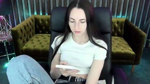 Teen Amateur Brunette Cam Masturbation Porn - drtuber.com on gratisflix.com