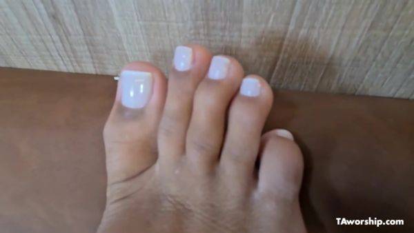 Racy foot ladies - Taworship - hotmovs.com on gratisflix.com