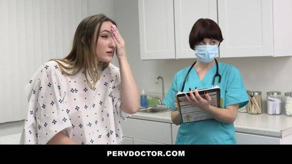 Everly Haze Needs Doctors Help With Back Pain - videomanysex.com on gratisflix.com