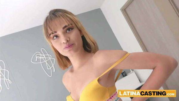 Slim Inexperienced 18-Year-Old Colombian Sweetheart Experiences Fake Model Audition - veryfreeporn.com - Colombia on gratisflix.com