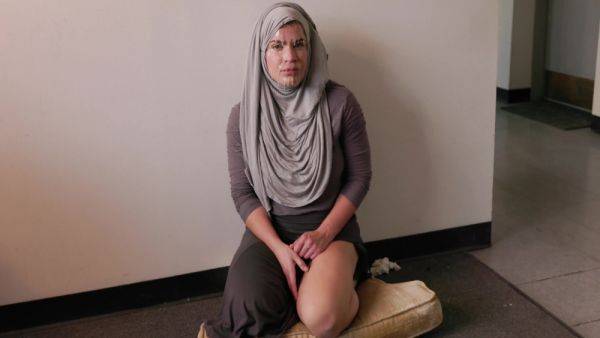 Hijab Bukkake - Green Card Blowjob - videohdzog.com - Usa on gratisflix.com