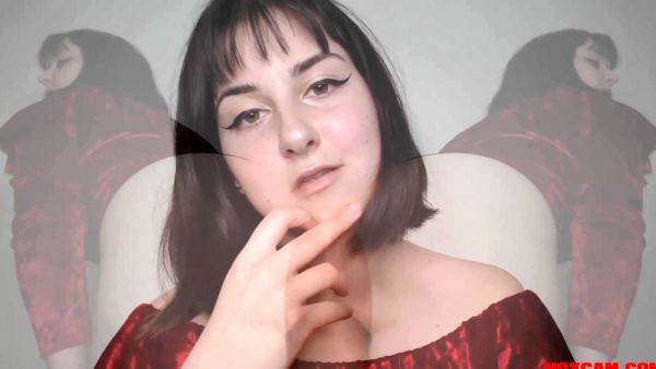 Brunette Solo Webcam Masturbation - drtuber.com on gratisflix.com