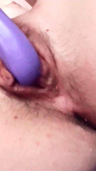 Play with my pussy with my purple vibrator - drtuber.com on gratisflix.com
