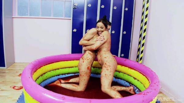 See Tammie Lee And Romana Ryder Wrestle In A Pool Of Jelly - BANG! - hotmovs.com on gratisflix.com