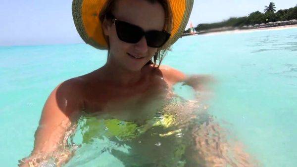 Swimming Naked in Cuba's Atlantic Ocean Waters - drtuber.com - Russia - Cuba on gratisflix.com