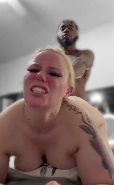White booby slut adores being fucked from behind by a BBC - anysex.com on gratisflix.com