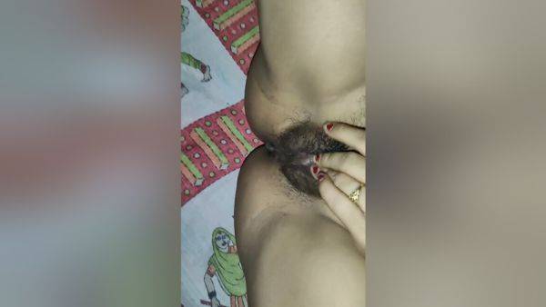 External Affairs Of Hot Indian Bengali Wife Caught And Having Great Blowjob - desi-porntube.com - India on gratisflix.com