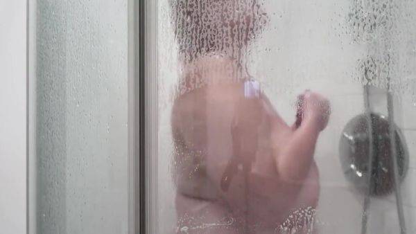 Soapy Big Natural Tits Shower Time - hotmovs.com on gratisflix.com