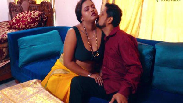 Indian Desi Kamwali Seduced And Fucked Hard By The Houseowner - desi-porntube.com - India on gratisflix.com