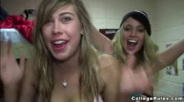 Teens get wild at sister Streak's party with softcore and tan lines - sexu.com on gratisflix.com