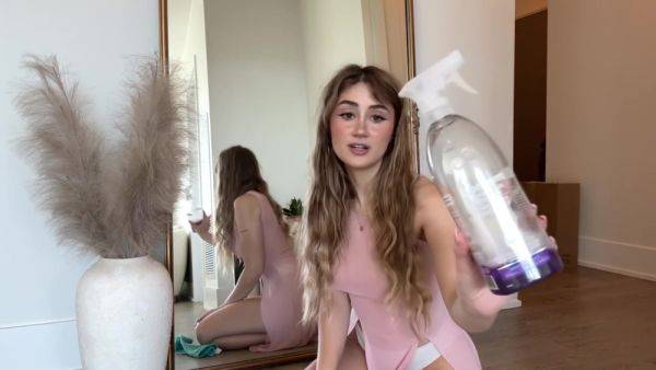 Sexy Blonde Twerks Her Big Butt As She Cleans The Mirror In A Sheer Dress - hclips.com on gratisflix.com