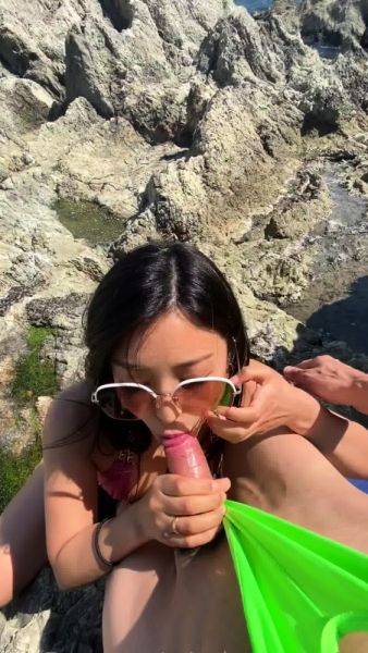 Asian amateur gives an outdoor blowjob - drtuber.com on gratisflix.com