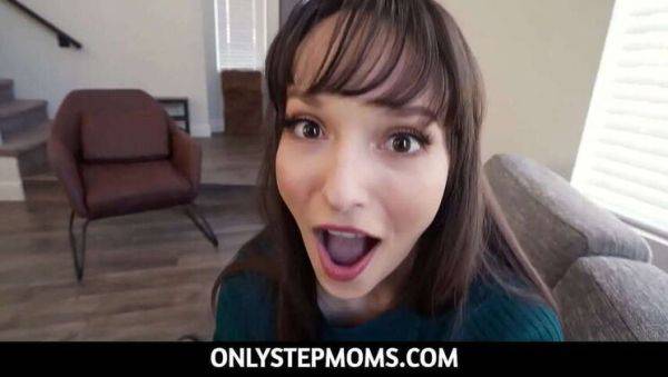 Stepmom Lexi Luna: Multiple Orgasms After Seducing POV with Big Tits - xxxfiles.com on gratisflix.com