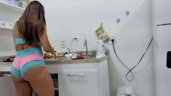 I Visited My Friend and Fucked the Hot Latina in the Bathroom: Leo Skull - xxxfiles.com on gratisflix.com