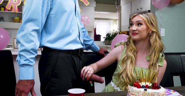 Blonde girl tries boyfriend's dad for loud sex during birthday party - xbabe.com on gratisflix.com