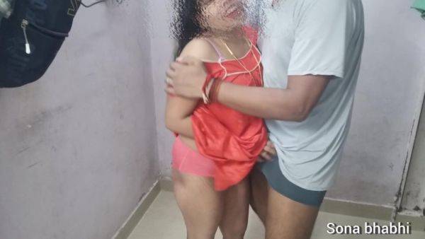 Indian Hardcore Standing Sex Of Indian Desi Newly Married Couples - Real Couple - desi-porntube.com - India on gratisflix.com