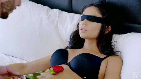 Romance And Roses - S27:E9 - porntry.com on gratisflix.com